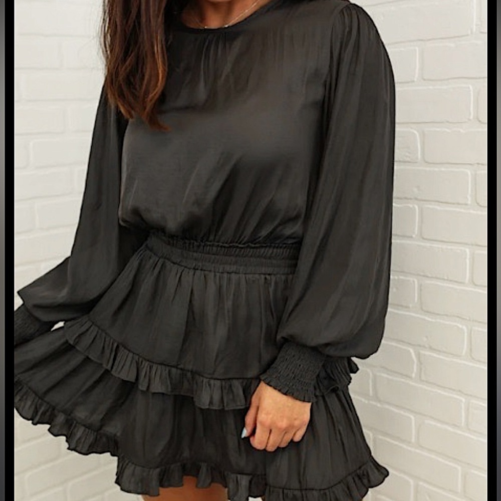 Do + Be Small Pullover Keyhole Closure Smock Waist Ruffles Long Sleeves Dress